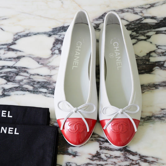 Chanel White Lambskin Red Patent CC Cap Toe Bow Ballet Flats EU 36