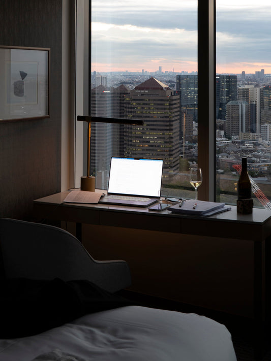 A Reseller’s Guide to Selling Your Luxury Items (1): Buyout, Consignment, or Self-List?