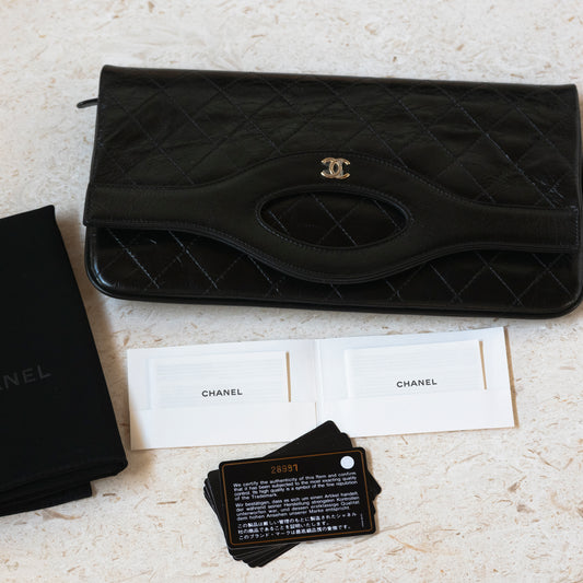 *Rare* CHANEL Pochette 31 Clutch Quilted Crumpled Calfskin GHW A70521