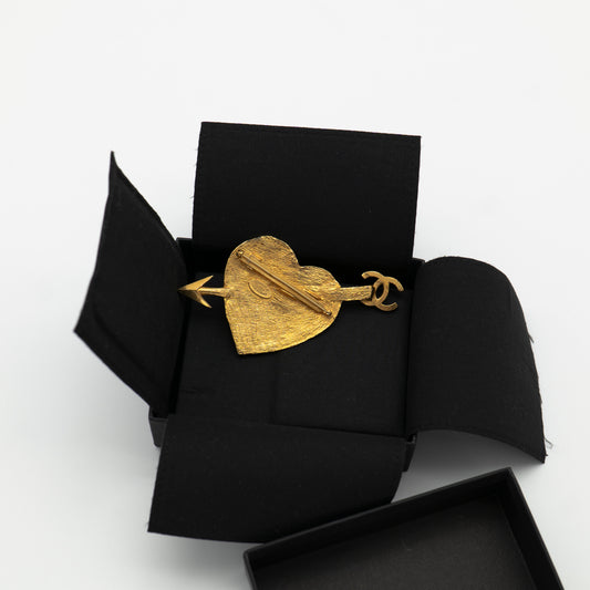 CHANEL Vintage 1993 Gold-Plated CC Cambon Paris Heart Arrow Brooch 93P