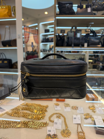 CHANEL Black Lambskin Vanity Case