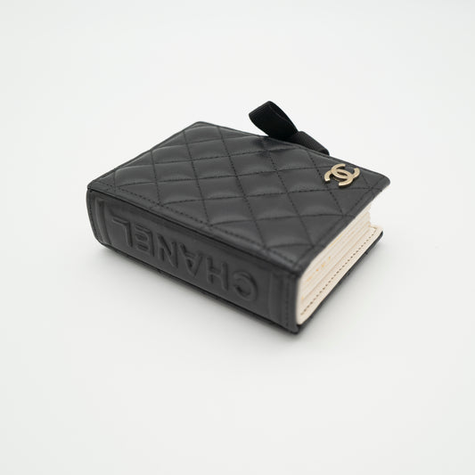 *Rare* CHANEL F/W 2022 Black Lambskin Mini Book Card Holder Light Gold Hardware 22B AP2953