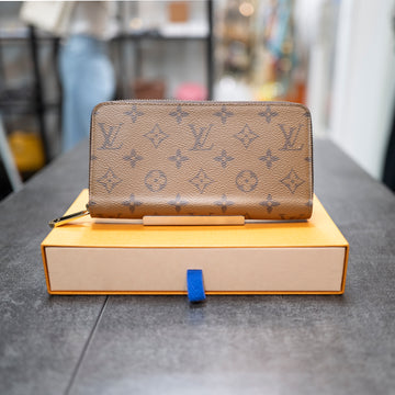 Louis Vuitton Zippy Wallet  Reverse Monogram Canvas